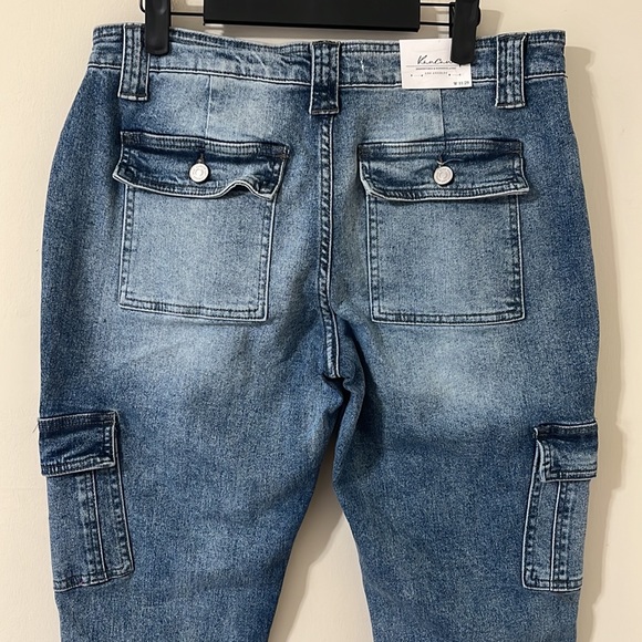 NWT Kancan Avery Straight Leg High Rise Cargo Jeans Dark Wash Size 29 - Picture 10 of 12